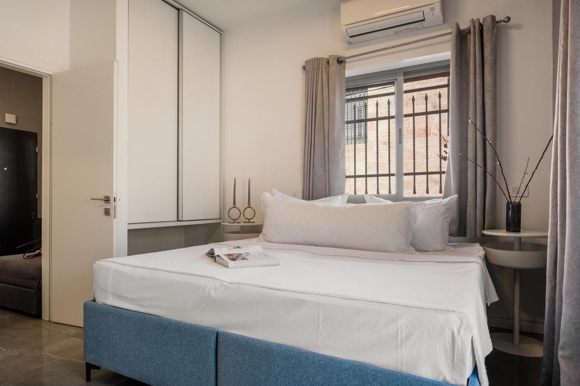 Dinning Room, Bedroom And Balcony เยรูซาเลม ภายนอก รูปภาพ