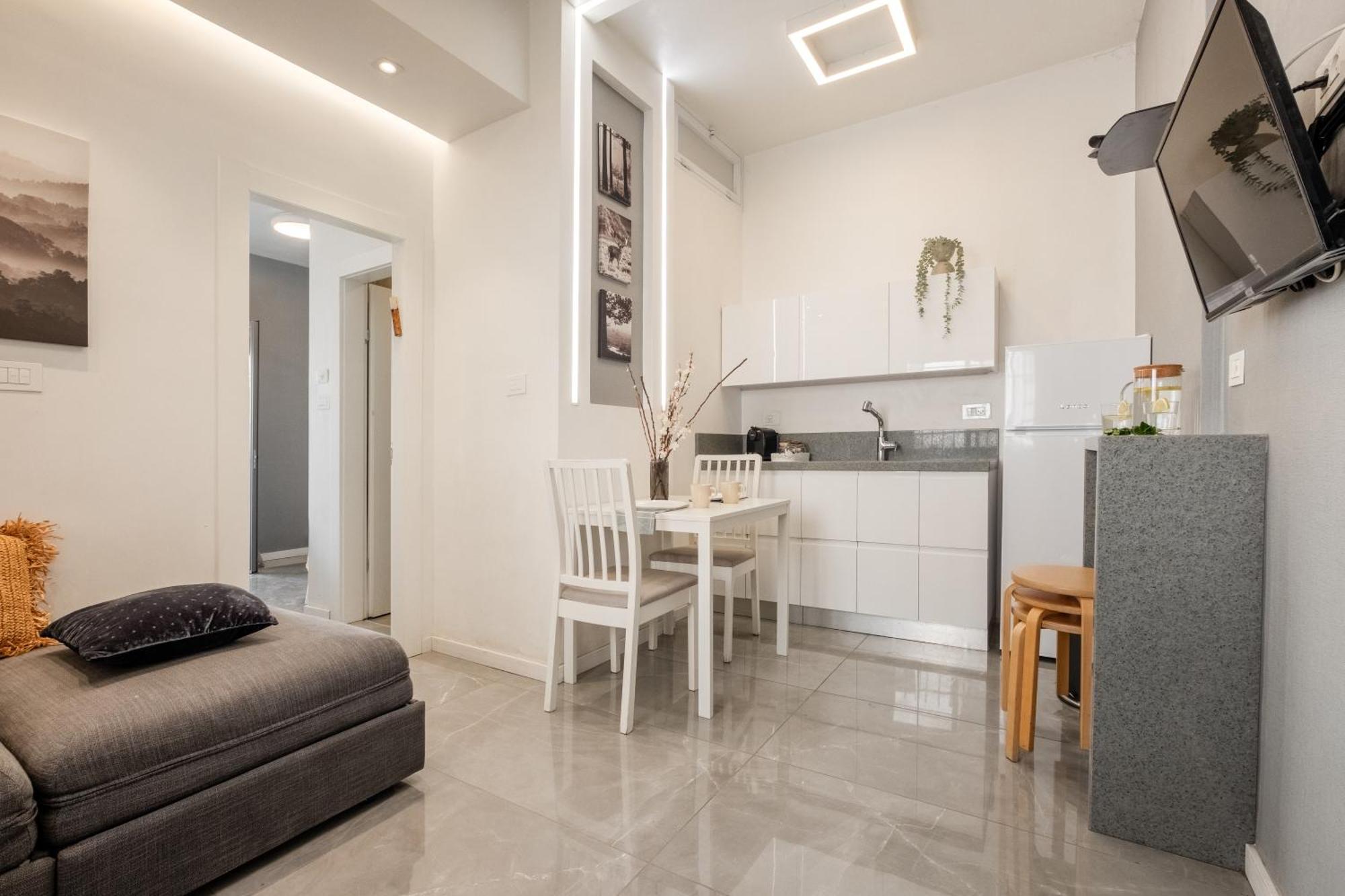 Dinning Room, Bedroom And Balcony เยรูซาเลม ภายนอก รูปภาพ